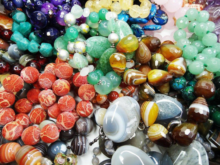 Top Benefits of Wearing Gemstone Beads – The Bead Traders